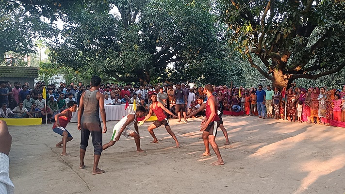 চাঁপাইনবাবগঞ্জে ঐতিহ্যবাহী গাদ্দি খেলা উদ্বোধন